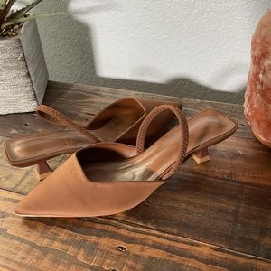 Brown point toe kitten heels